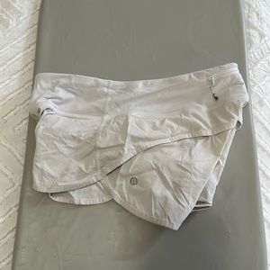 Size 4 Lululemon shorts